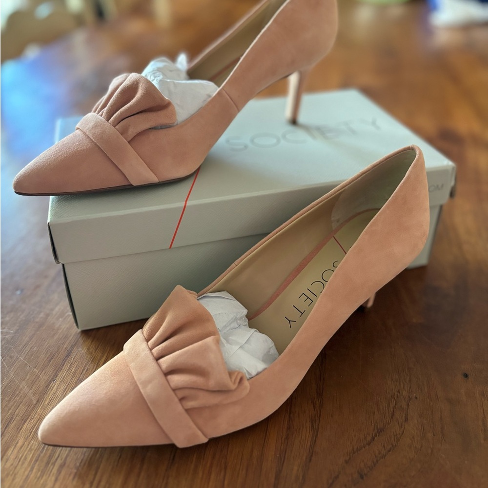 Sole Society kidsuede Darbia Pump, size 9